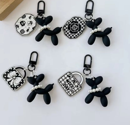 Black Balloon Dog Keychain